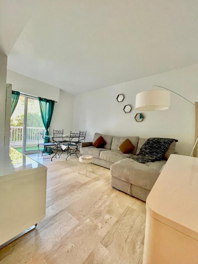 Residence Standing Riviera Golf Mandelieu Екстериор снимка
